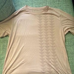 Dusty pink So Ill (Jason Momoa Brand) men’s r-shirt